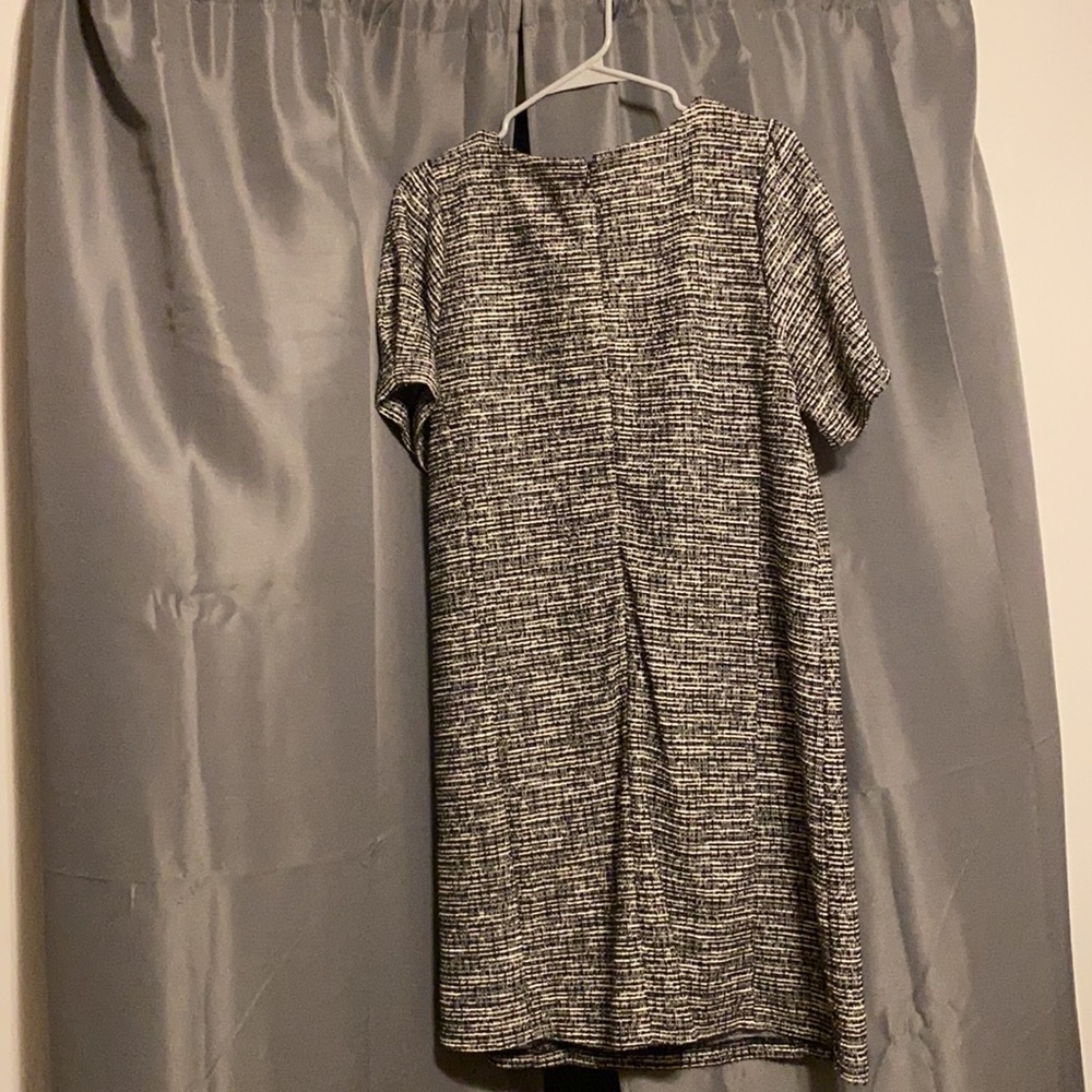 Loft Dress - Picture 2 of 4